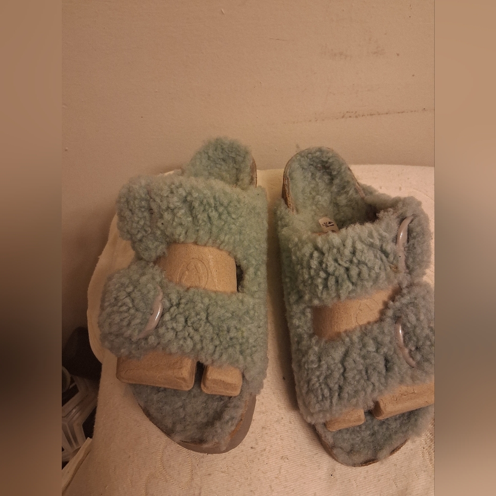 Birkenstock Women’s Shearling Twin-Strap Slippers in Mint and Tan